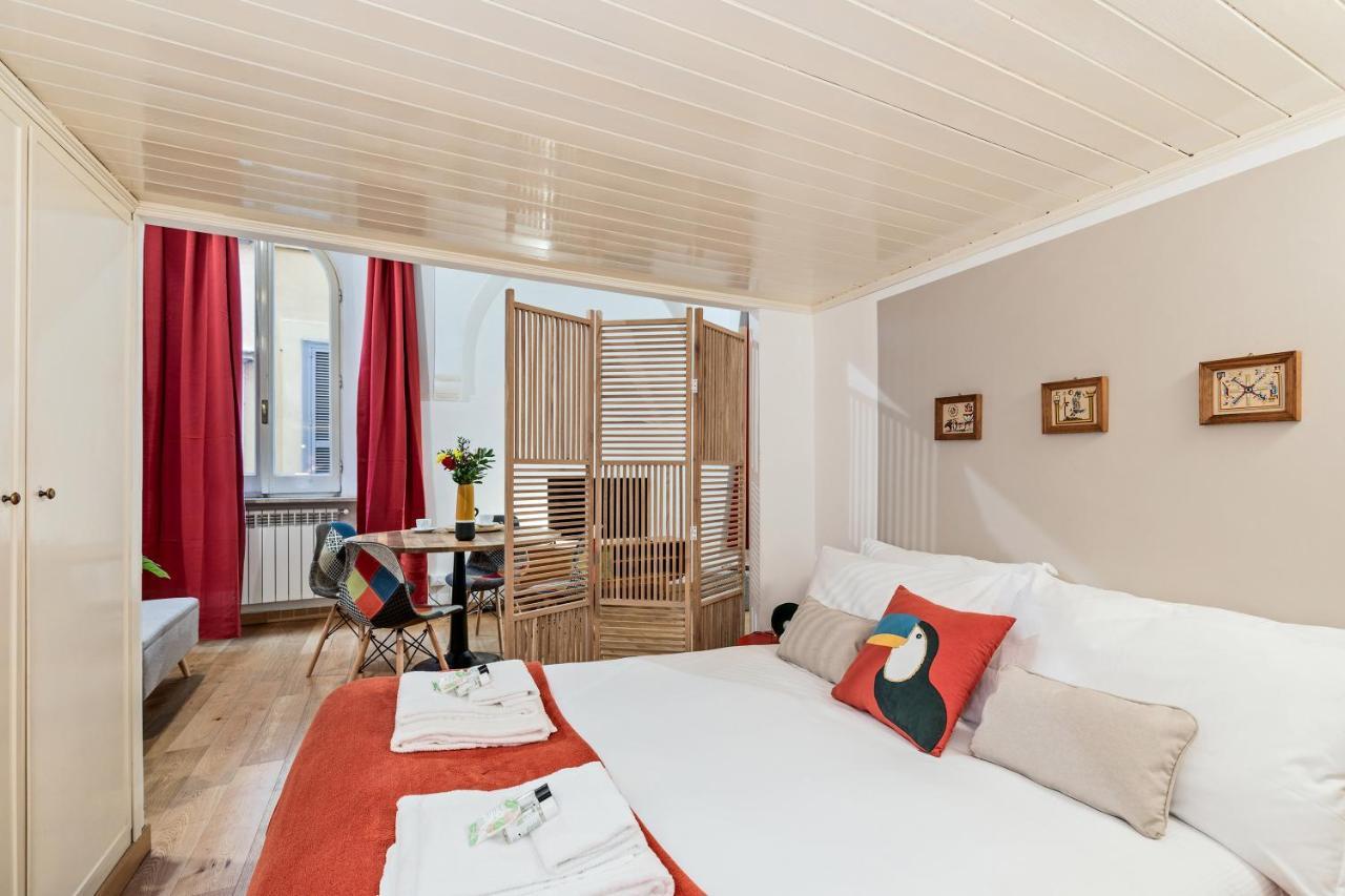 Rome As You Feel - Charming Loft In Navona Apartment Ngoại thất bức ảnh