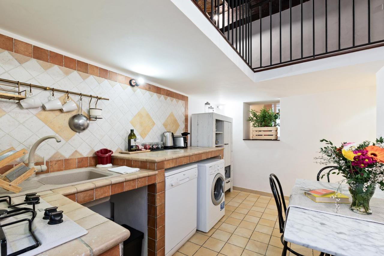Rome As You Feel - Charming Loft In Navona Apartment Ngoại thất bức ảnh
